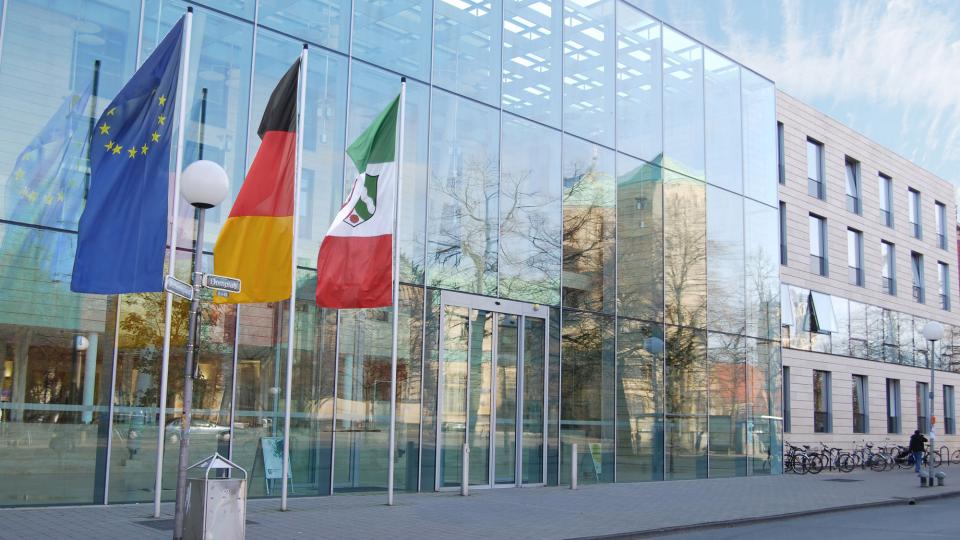 Außenansicht des Dienstgebäudes der Bezirksregierung Münster